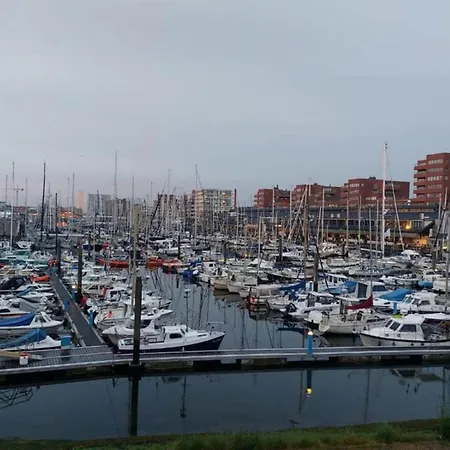 Apartamento Modern Harbor-view In Scheveningen *