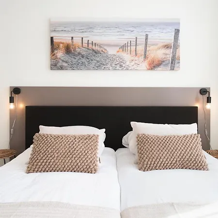 Modern Harbor-view In Scheveningen La Haya