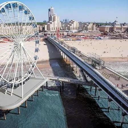 Modern Harbor-view In Scheveningen 海牙