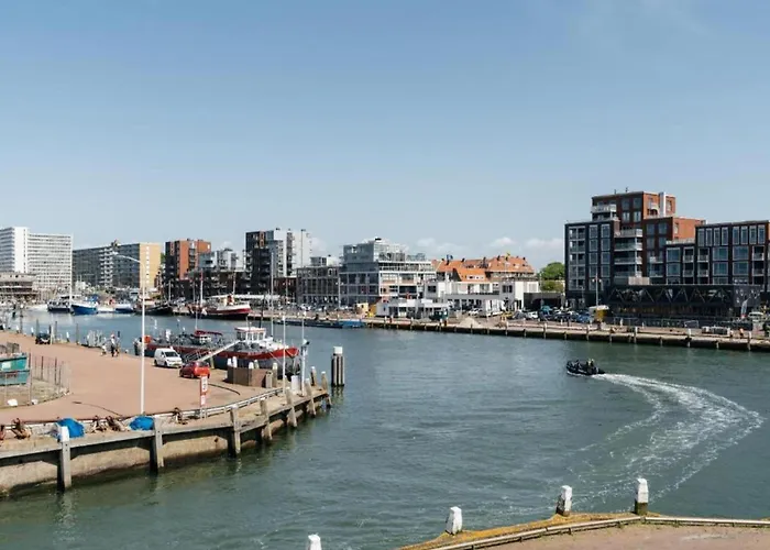 Modern Harbor-view In Scheveningen La Haya