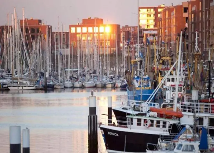 Modern Harbor-view In Scheveningen Apartament